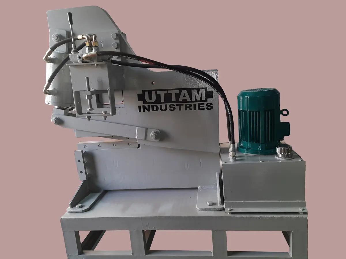 Hydraulic Cutting Machine Image 1
